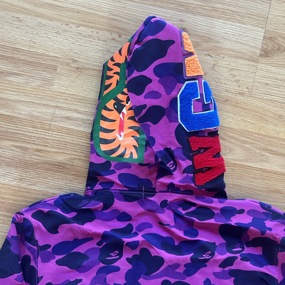 Bape Purple and Pink Camo Shark Hoodie Full Zip Size Size Large - Picture 11 of 12